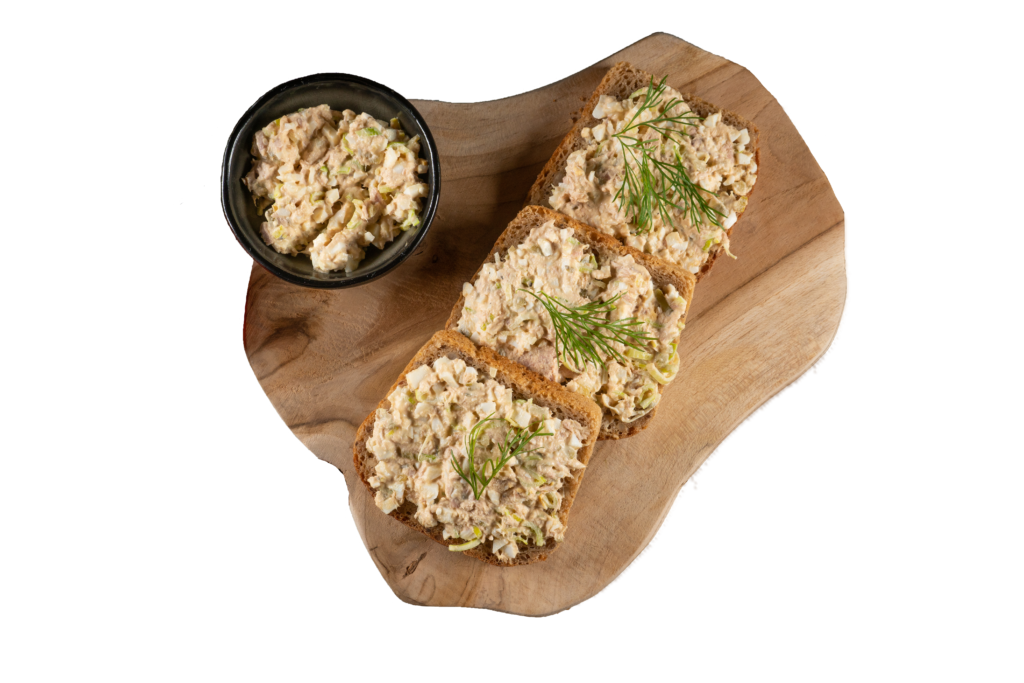 Sandwich with Tuna Paste and Eggs